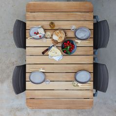 Caneline: Core Tisch Holz