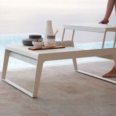 Caneline: Chill Out Coffee Table