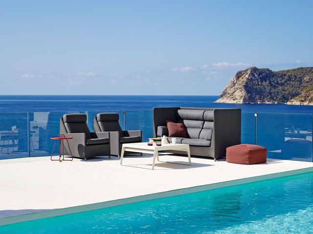 Caneline: Diamond Lounge