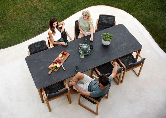 Caneline: Aspect Outdoortisch