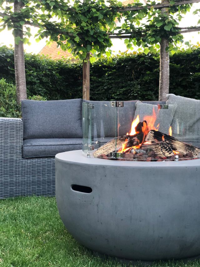 MANIA Cocoon Feuertisch Kugel grau