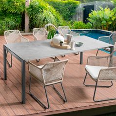 SITMobilia Tisch Ventura Edelstahl eisengrau 210x95-_Dekton 8mm Stuhl Soke Camilo Kufe Alu eisengrau Twisted beige