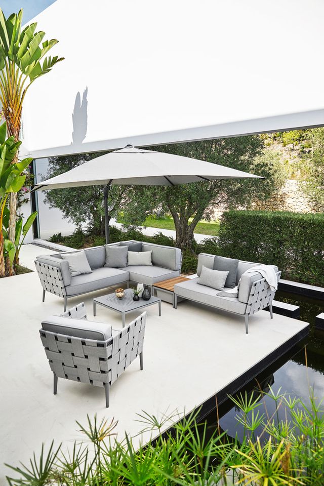 Caneline: Conic Lounge